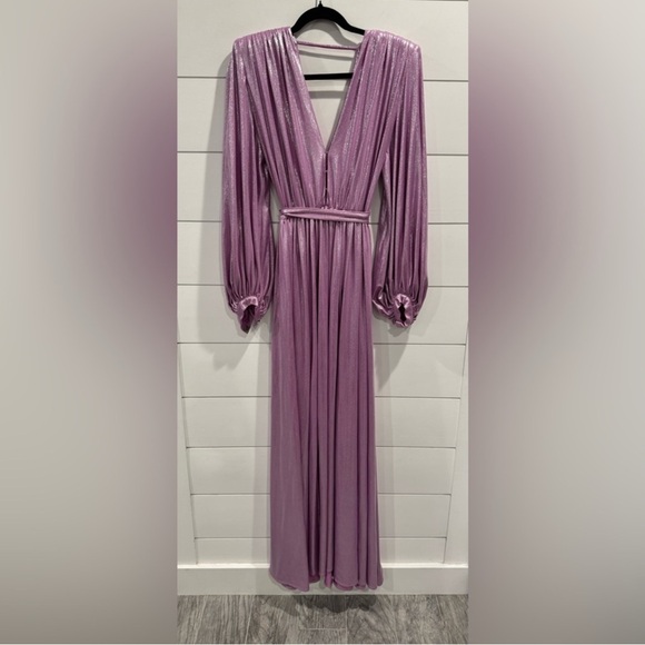 Elegant Lavender Evening Gown - Picture 6 of 11